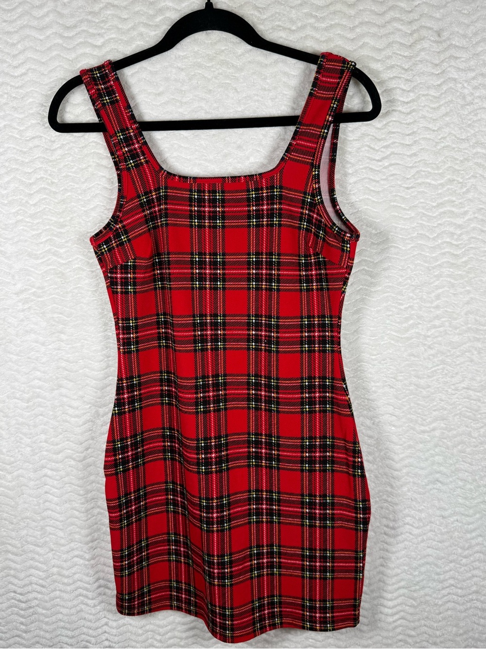 SHEIN Red Plaid Mini Tank Dress. Too cute! 🥰 - Picture 1 of 6